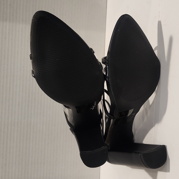 Qupid Black Heels Elegant Design - Picture 10 of 10